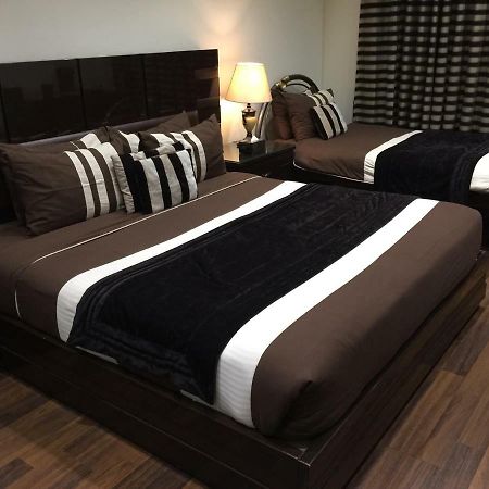 Royaute Luxury Suites And Hotel Gulberg לאהור מראה חיצוני תמונה