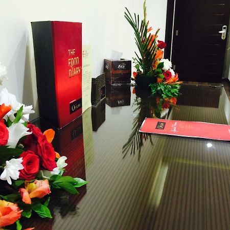 Royaute Luxury Suites And Hotel Gulberg לאהור מראה חיצוני תמונה