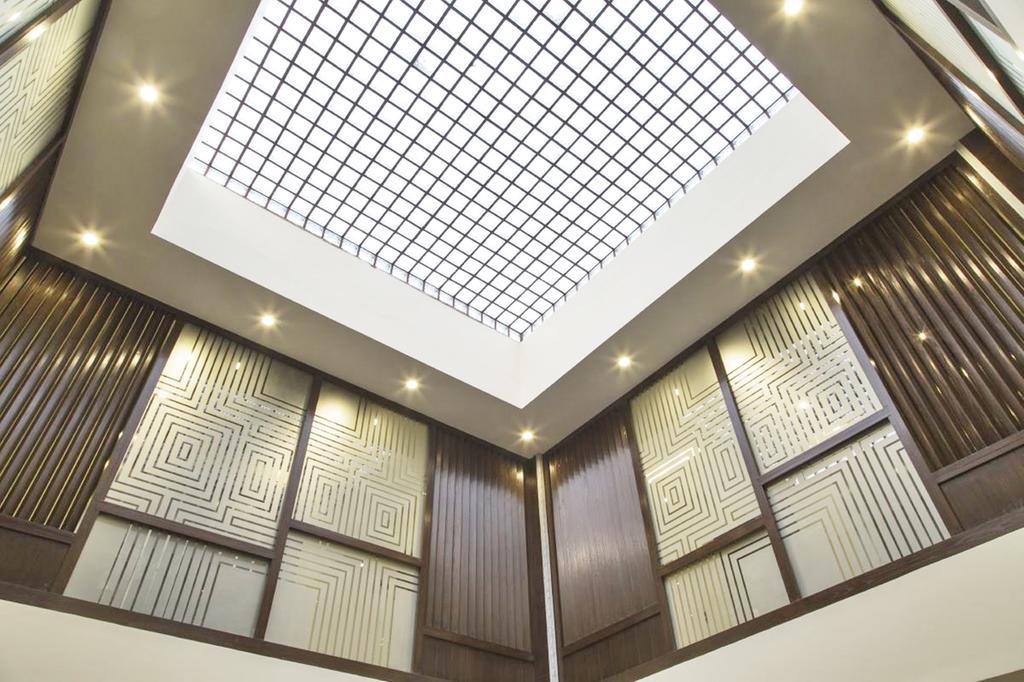 Royaute Luxury Suites And Hotel Gulberg לאהור מראה חיצוני תמונה