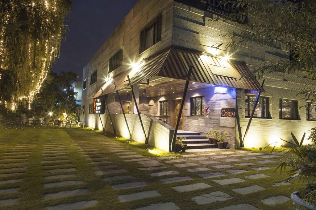 Royaute Luxury Suites And Hotel Gulberg לאהור מראה חיצוני תמונה