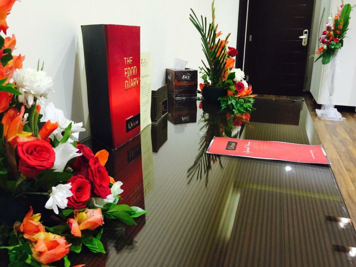 Royaute Luxury Suites And Hotel Gulberg לאהור מראה חיצוני תמונה